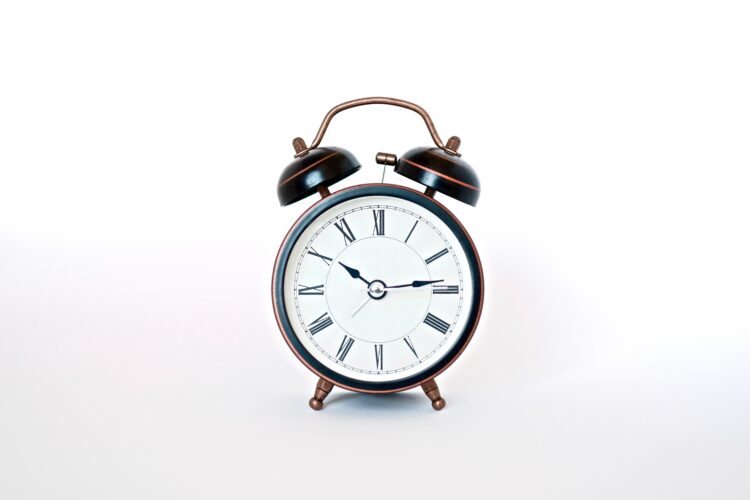 An analog alarm clock